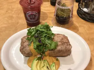 Middle Way Cafe