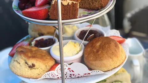 Garden Gate Tea Room in 威爾漢姆