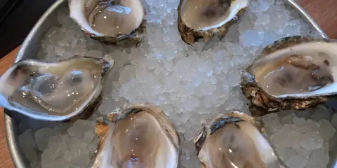 Von's Steak & Fish House