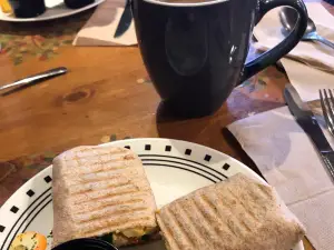 Marmalade Cat Café