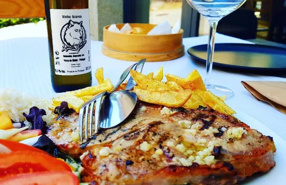 Café Restaurante Fojo dos Lobos