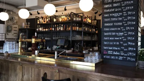 Beer Restaurant Kaunis Kampela in 헬싱키