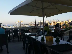 Al Fresco