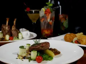 Bellevue 24 Hours French and Italian Bistro