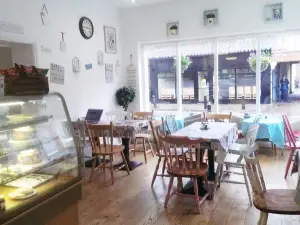 Woodstock's Coffee and Tea House