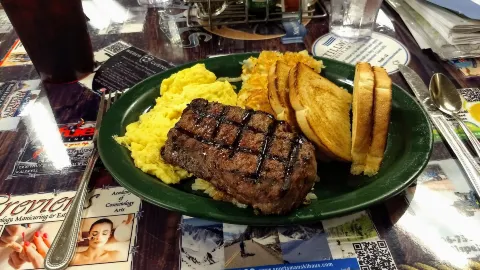 Sykes Diner & Market in Kalispell