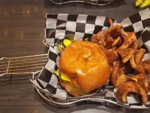 EP's Bar & Grill