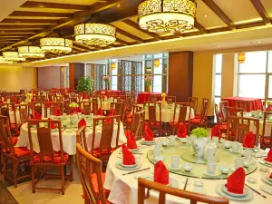 Yu-Long Chinese Restaurant