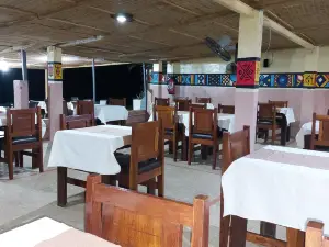 Le Cafe Du Reve