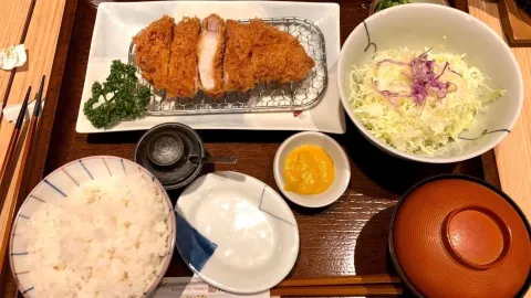 Tonkatsu Wako, Ikspiari Mall Maihama in Urayasu