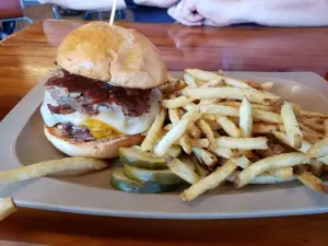 50 Burger Shakes & Beer
