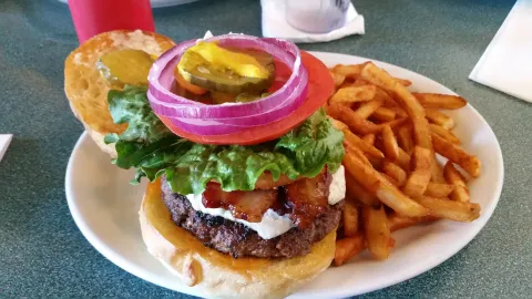 Froggy's in Davis