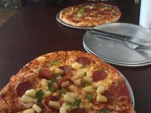 Lighthouse Pizza