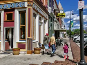 Cafe Paradiso