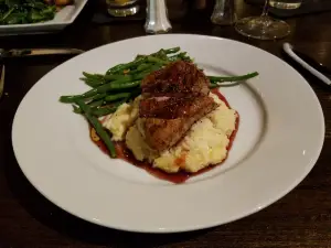 Eighteen Ninety Grille and Lounge