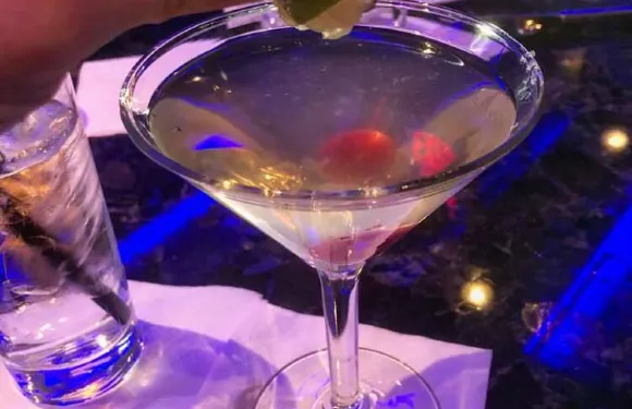 Bleu Martini