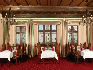 Cafe & Restaurant Petr Vok