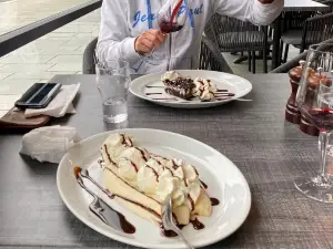 Moellen Restaurant og Pizzeria