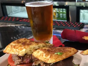 Whitstran Steak and Spirits
