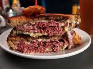 Roundabout Diner and Lounge