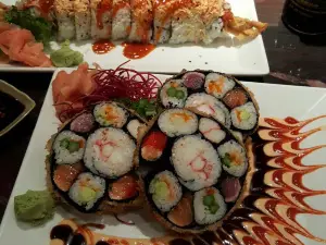 Makotos Japanese Steakhouse & Sushi