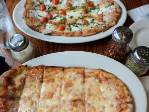 Cuzzy's Restaurant