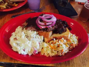 Moat Mountain Smokehouse & Brewing Co.