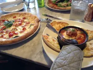 Pizzeria Bocce