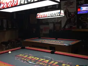 Hardtails Outlaw Country Dive Bar & Grill
