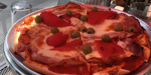 Corrientes Argentine Pizzeria
