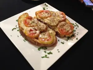 Wine Lovers - Restaurant & Winehouse