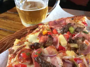 Lizzies Pizza