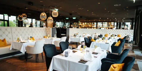 Lagana Restaurant & Bar