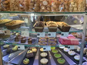 The Cake Box
