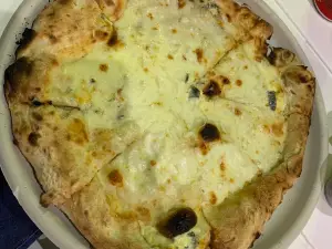 Pizza Scilla - Food and Colors...
