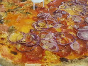 Happy Pizza