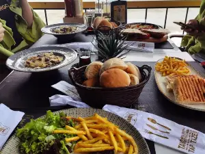 Garage Cafe Bistro