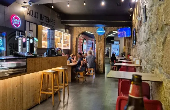 Espaço 77