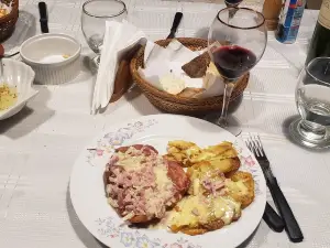 Restaurante y Hosteria La Peninsula