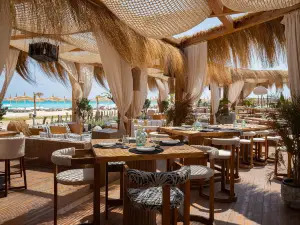 The Lemon Tree & Co. Hacienda White