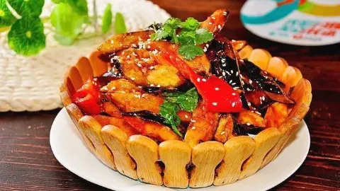 CANG SHAN DI YI YA ER DIAN in Thương Sơn