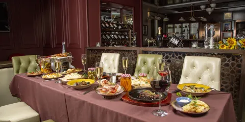 KK Restaurant & Lounge