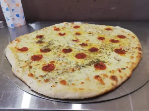 Nonna Vespa Pizzaria & Gelataria