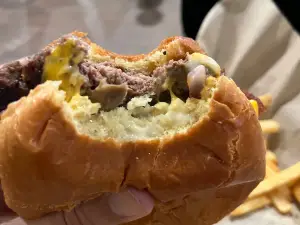 Becks Burger Co.