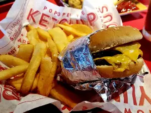 Red Robin Gourmet Burgers and Brews