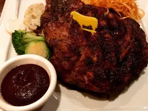 LUX Steakhouse + BAR94