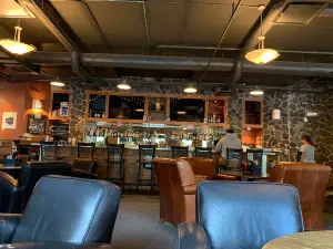 Peaks Grill