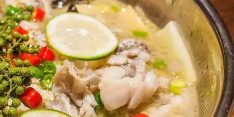 山亭山羊湯館