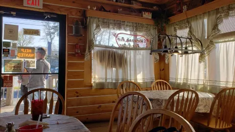 Hickory Pit Bar-B-Que in Hamilton County