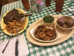 Doe's Eat Place